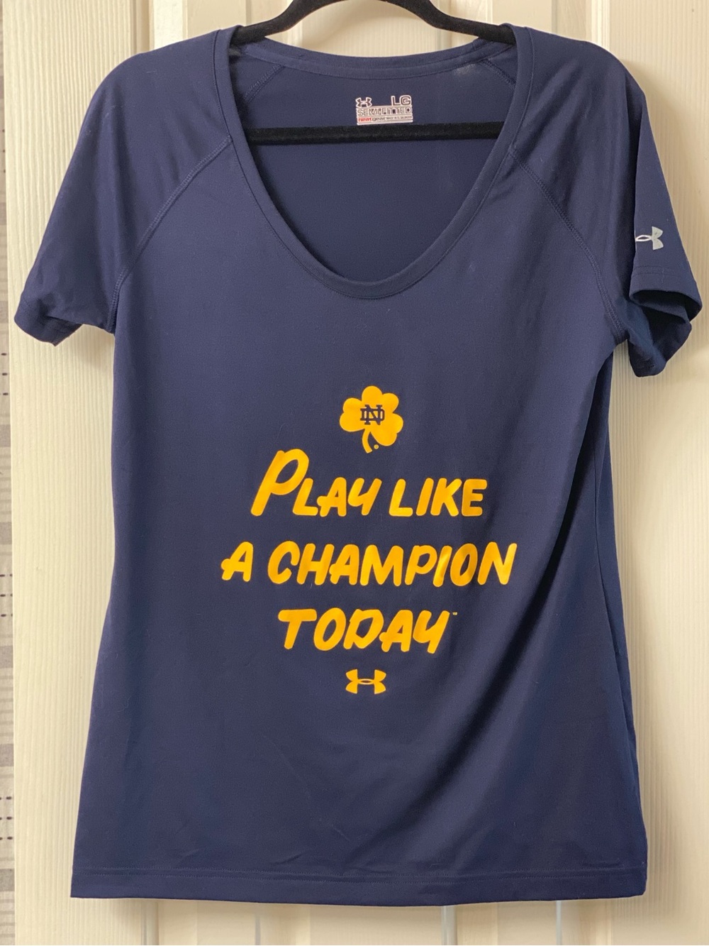 Under Armour Semifitted Heat Gear Short-Sleeve Notre Dame Graphic Tee Size Large